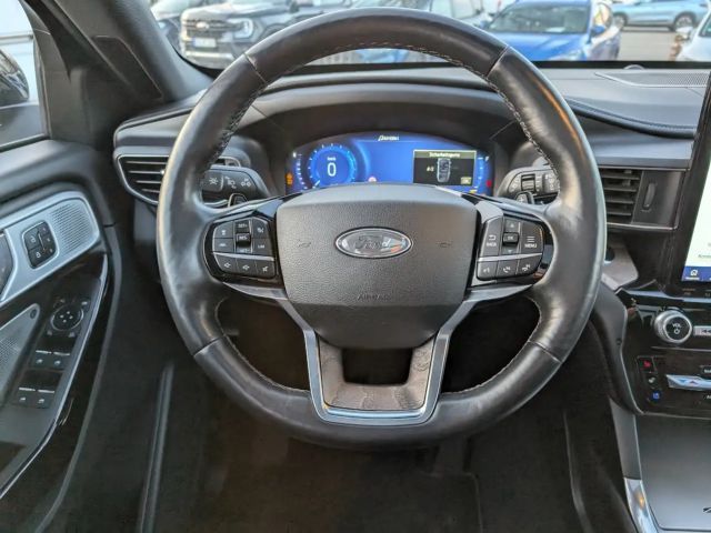 Ford Explorer Platinum Plug in Hybrid