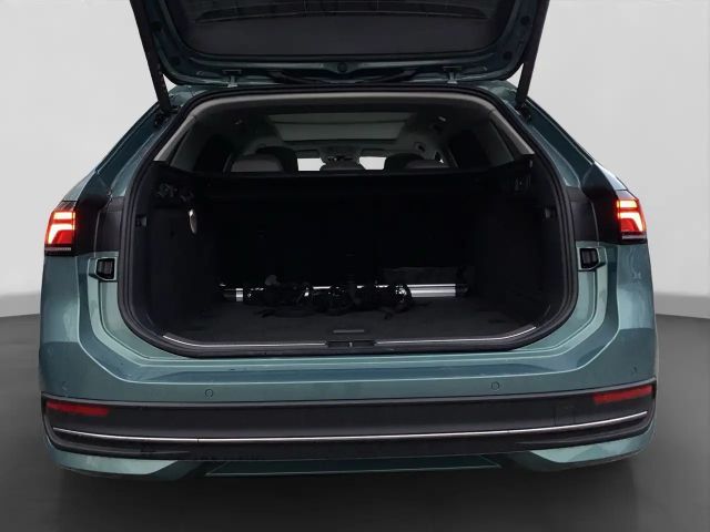 Volkswagen Passat 1.5 eTSI Business Variant