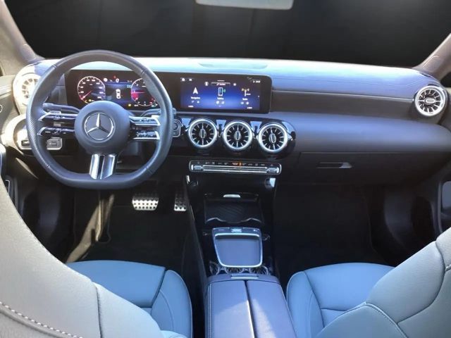 Mercedes-Benz CLA 200 AMG Line CLA 200 d Coupé