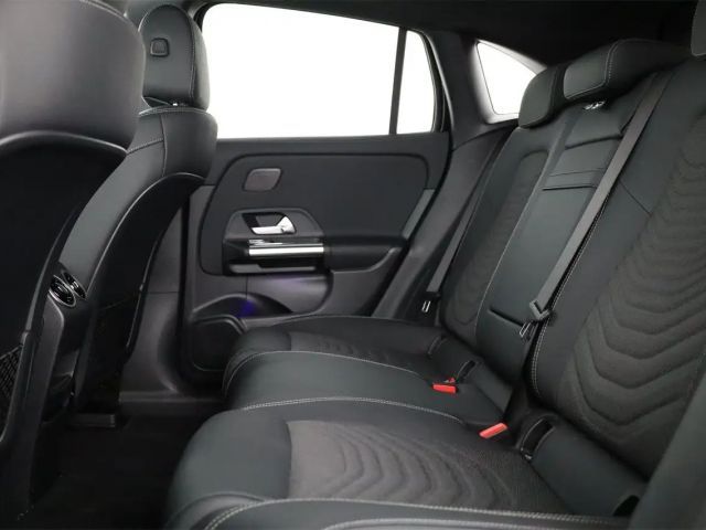 Mercedes-Benz EQA 300 4MATIC