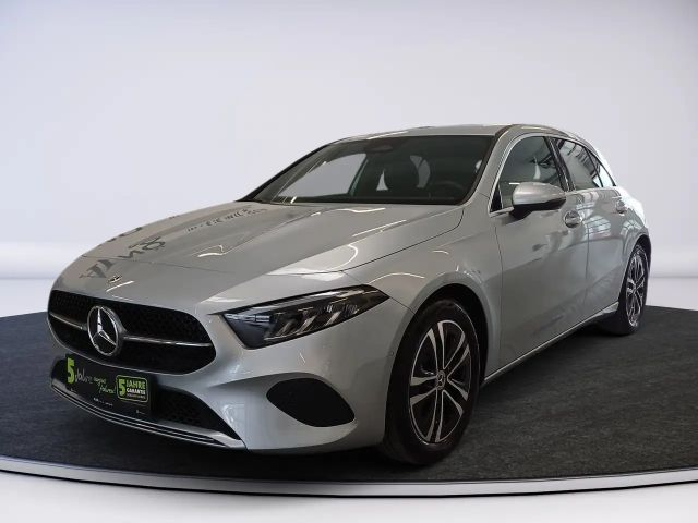 Mercedes-Benz A 200 LENKRADHEIZUNG LED HP 17 ZOLL ALU