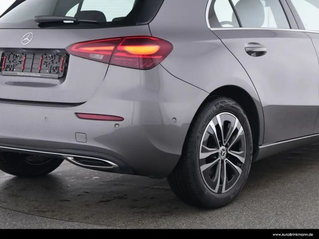 Mercedes-Benz A 180 Premium