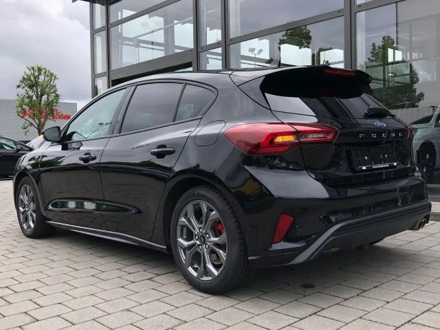 Ford Focus EcoBoost ST Line