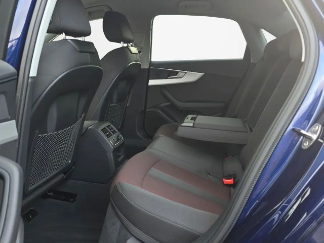 Audi A4 35 TDI S-Line Sedan