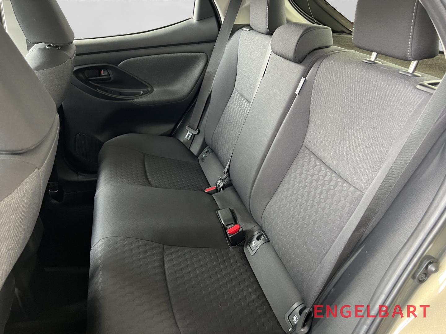 Toyota Yaris Comfort Hybride Team D