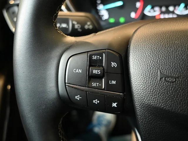 Ford Puma EcoBoost Titanium