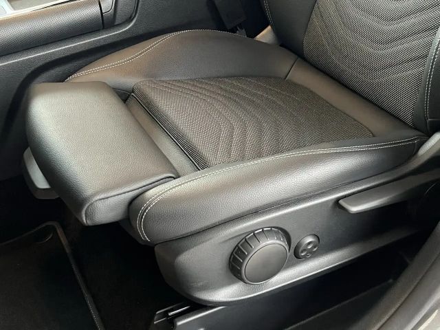 Mercedes-Benz B 180 B 180 d