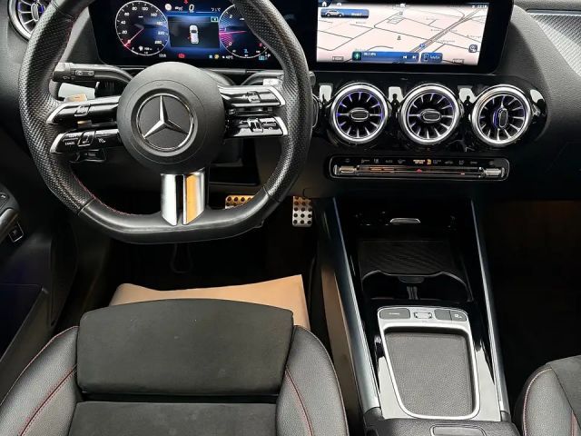 Mercedes-Benz GLA 200 AMG Line GLA 200 d