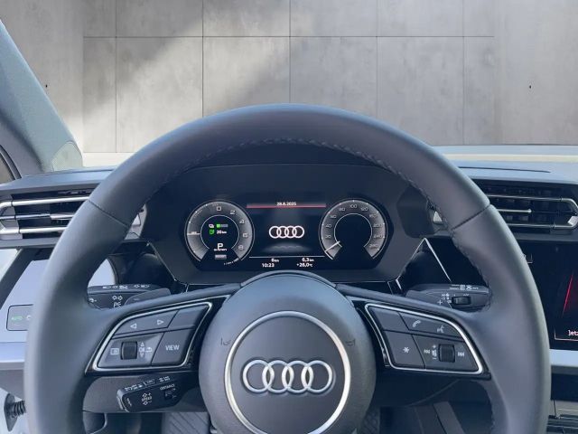 Audi A3 45 TFSI Hybride S-Line Sedan