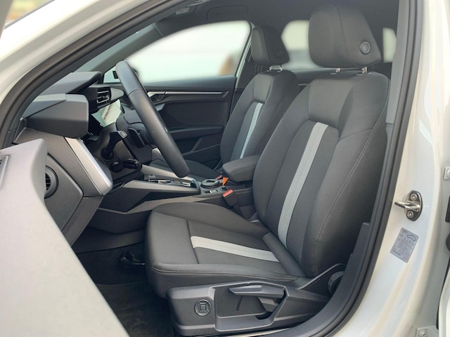 Audi A3 30 TFSI S-Tronic Sportback