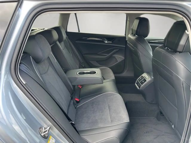 Volkswagen Passat 1.5 eTSI Business DSG