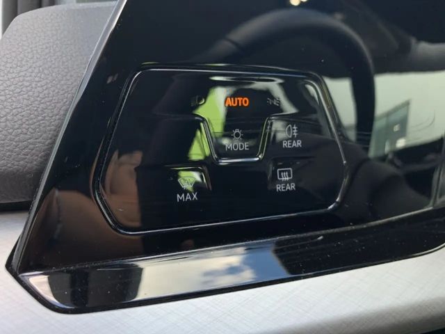 Volkswagen Golf 1.5 TSI Golf VIII Life Variant