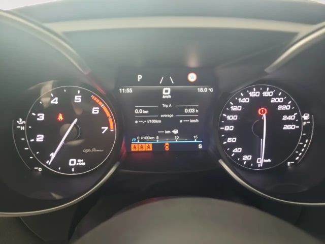 Alfa Romeo Giulia Q4 Turbo Veloce