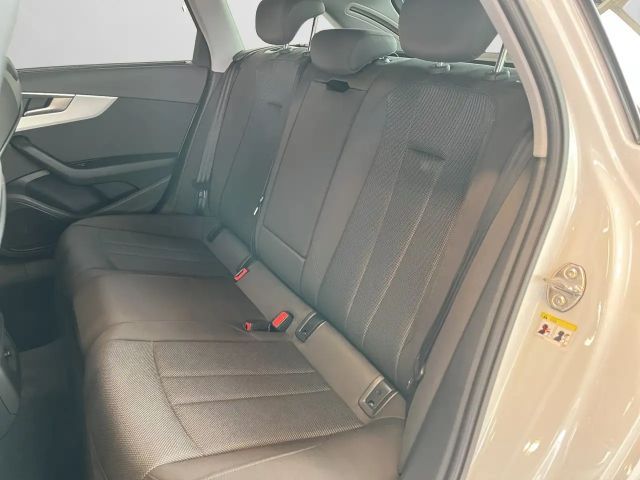 Audi A4 40 TFSI S-Line