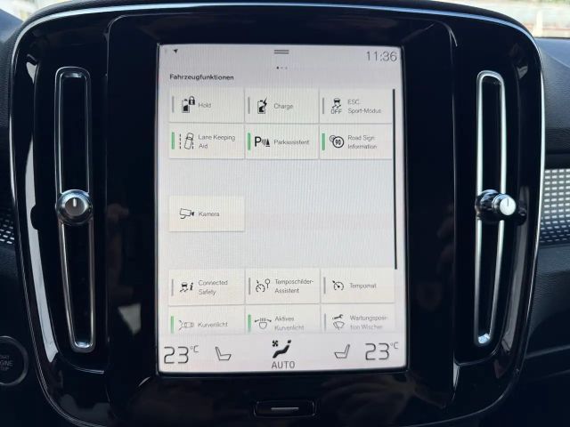 Volvo XC40 R-Design Recharge