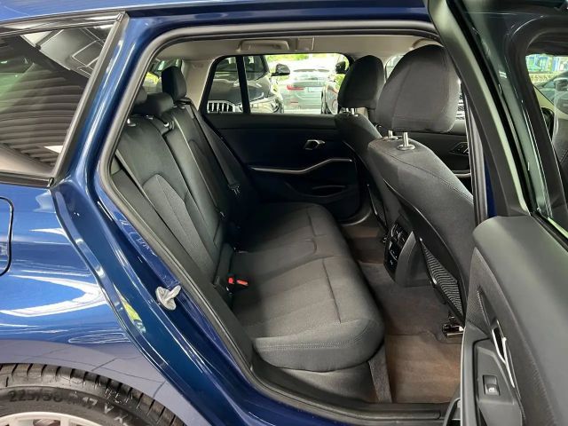 BMW 318 318d Touring