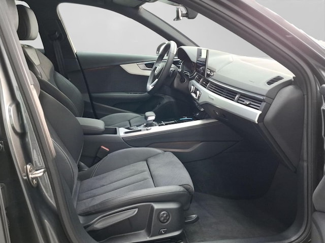 Audi A4 40 TFSI Avant Quattro S-Line S-Tronic
