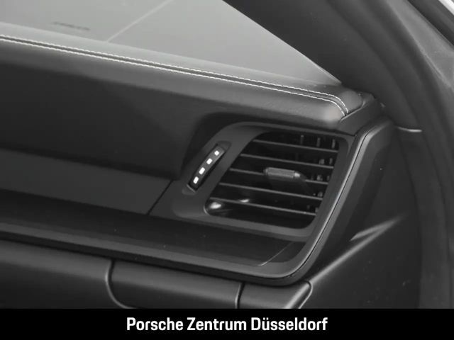 Porsche 992 4 Coupé GTS Targa