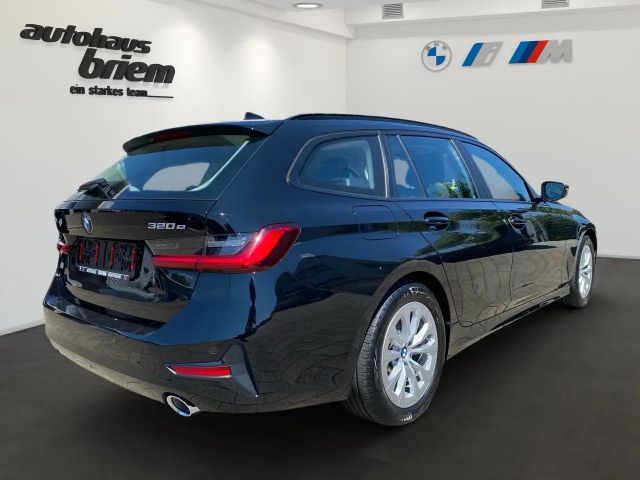 BMW 320 320e Touring xDrive