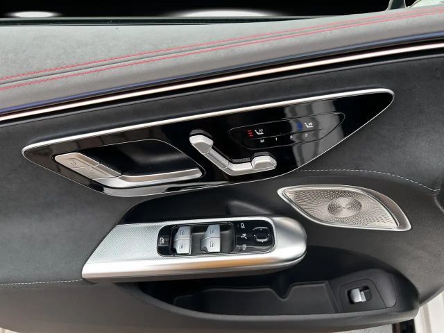 Mercedes-Benz EQE 500 AMG Line Sedan