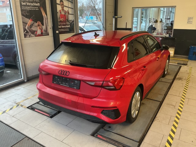Audi A3 35 TFSI S-Line S-Tronic Sportback