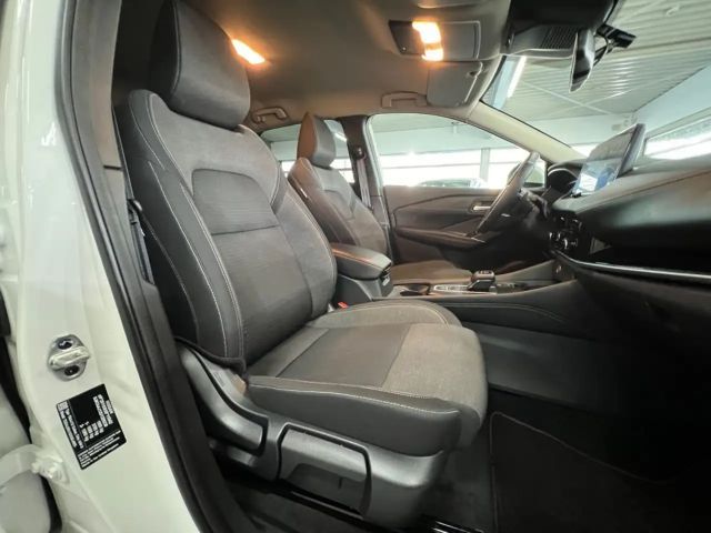 Nissan Qashqai 1.3 Connecta LED+KEYLESS+360°+ACC+VC uvm