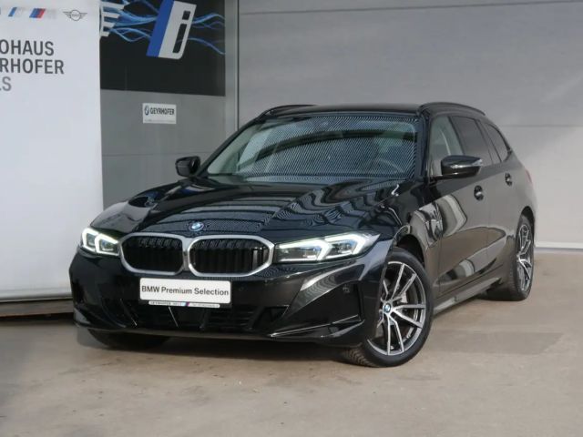 BMW 330 330e xDrive
