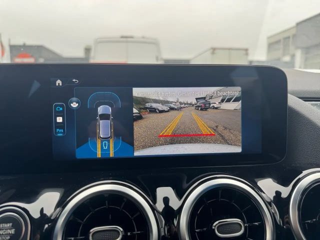 Mercedes-Benz B 200 Progressive Sedan