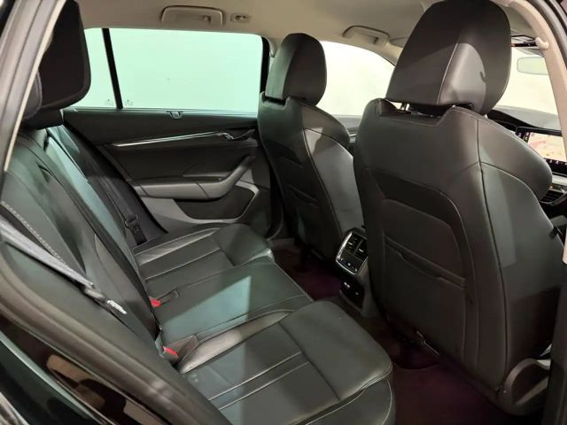 Skoda Octavia 2.0 TDI Combi Style Style