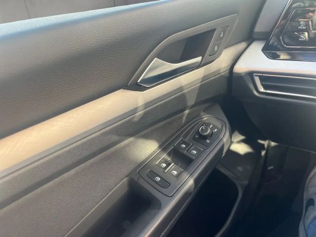 Volkswagen Golf Life Variant