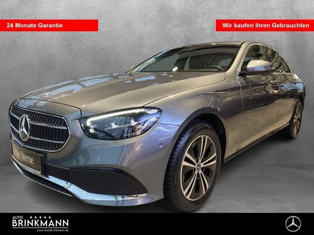 Mercedes-Benz E 200 E 200 d Sedan