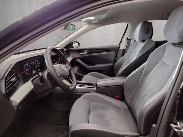 Volkswagen Passat 1.5 eTSI Business DSG Variant