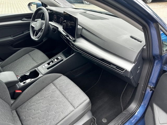 Volkswagen Golf 1.5 eTSI DSG