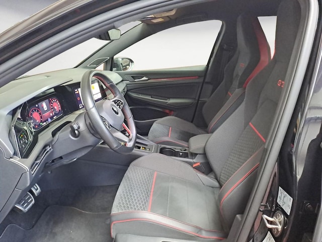 Volkswagen Golf 2.0 TSI GTI