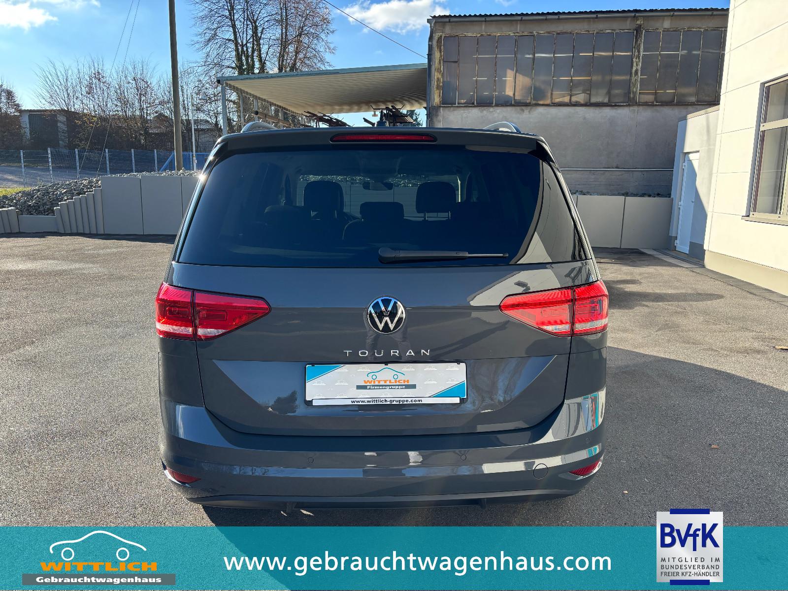 Volkswagen Touran 1.5 TSI DSG