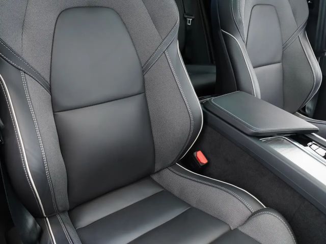 Volvo XC60 AWD Dark Ultimate