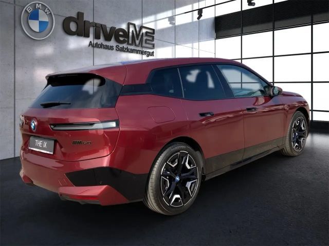 BMW iX M60