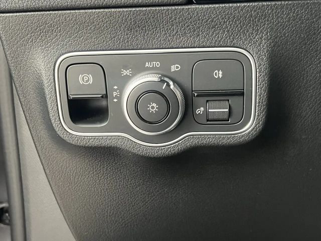 Mercedes-Benz GLA 180 Progressive