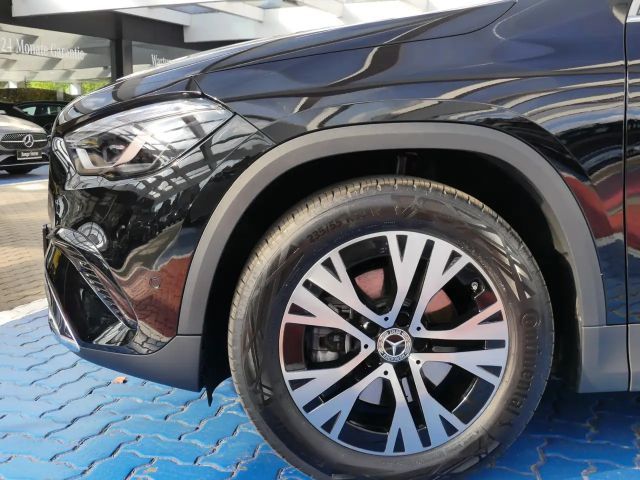 Mercedes-Benz GLA 200 Progressive