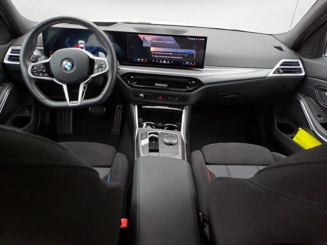 BMW 320 320d M-Sport Sedan xDrive