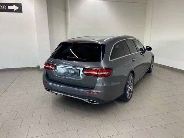 Mercedes-Benz E 220 AMG Line E 220 d Estate