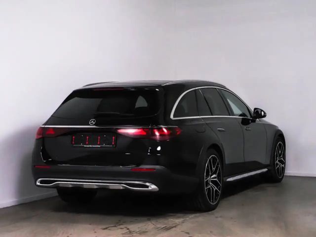 Mercedes-Benz E 220 4MATIC E 220 d Estate