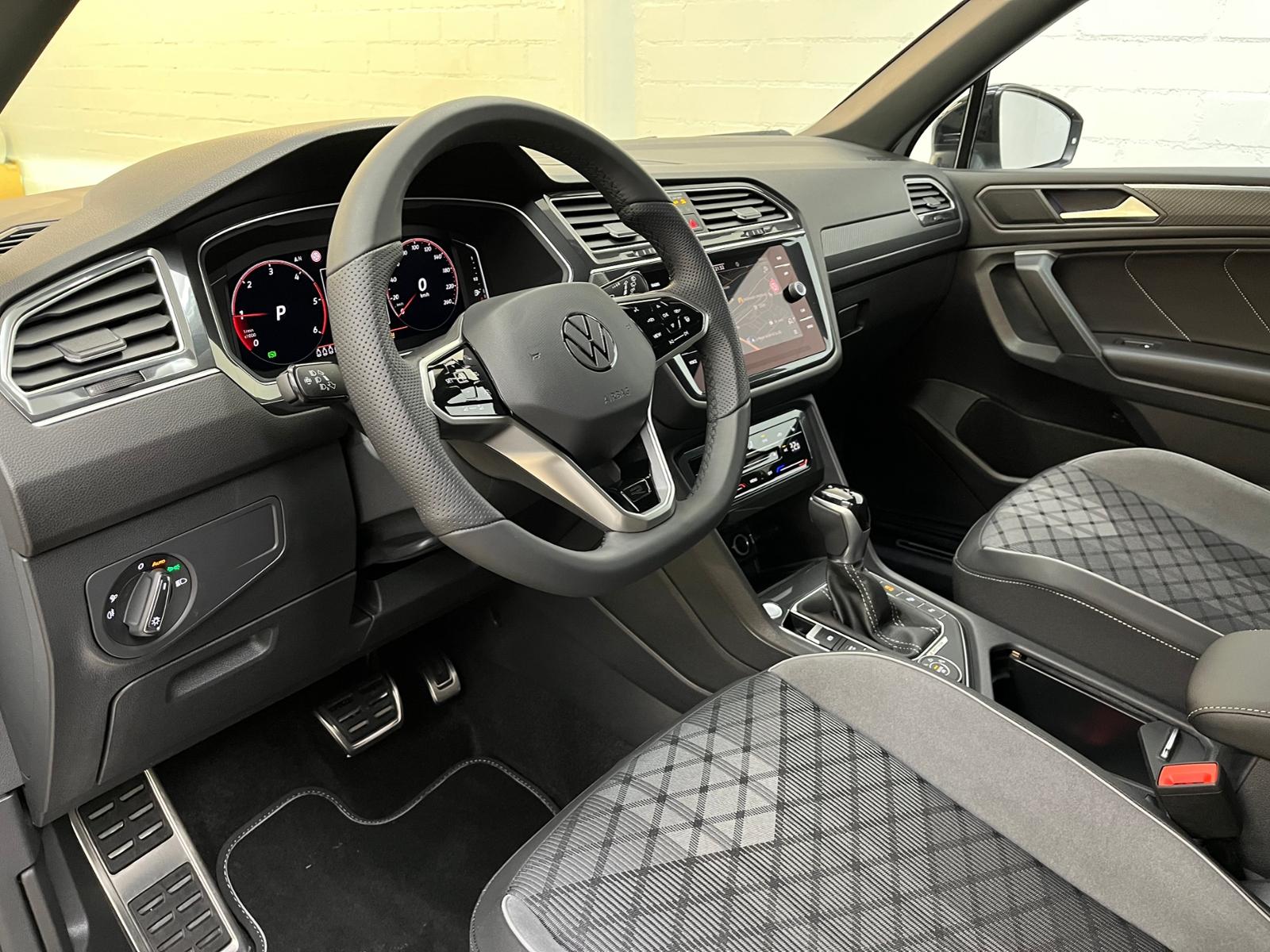 Volkswagen Tiguan 2.0 TDI Allspace DSG R-Line Style