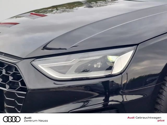 Audi A4 40 TFSI S-Line Sedan
