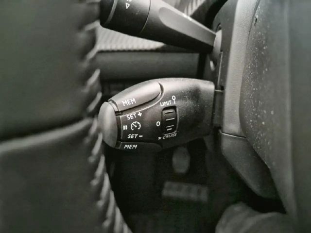 Peugeot 2008 Allure Pack