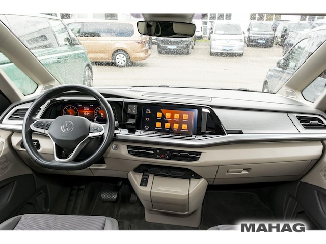 Volkswagen Multivan Life T7
