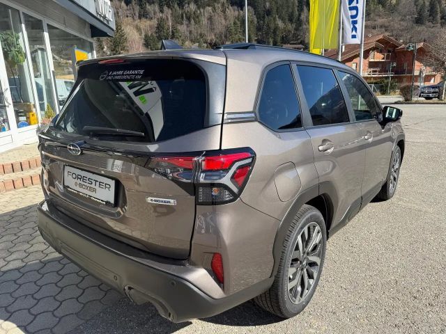 Subaru Forester CVT Premium e-Boxer e-Boxer