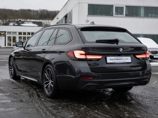 BMW 540 540d M-Sport Touring xDrive