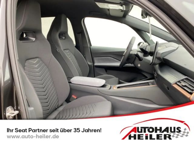 Cupra Born Navi digitales Cockp 360 Kamera LED ACC Fahrerprof