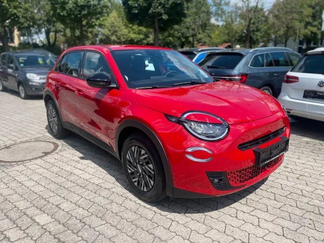 Fiat 600e (RED) Klima LED Sondermodell